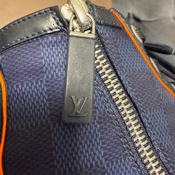 LOUIS VUITTON MEN SNEAKERS - Picture 6 of 13